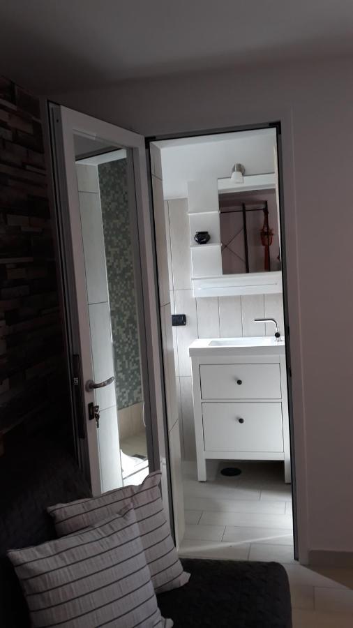 Апартаменты Nadine Penthouse Studio Неаполь Экстерьер фото