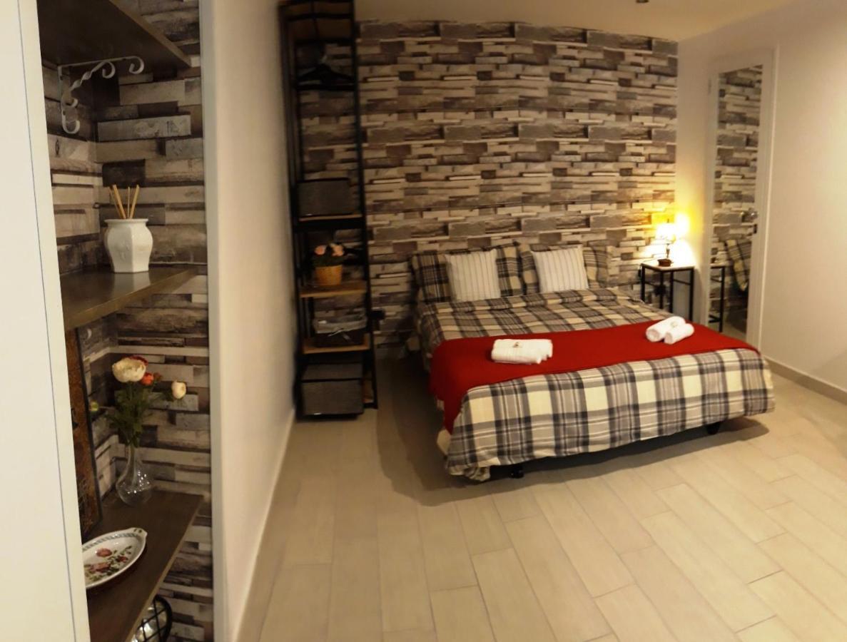 Апартаменты Nadine Penthouse Studio Неаполь Экстерьер фото